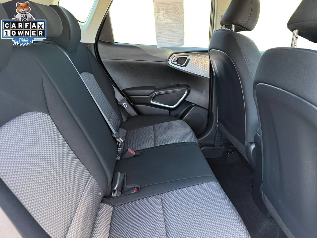 Certified 2025 Kia Soul LX w/ LX Technology Package FWD image 14