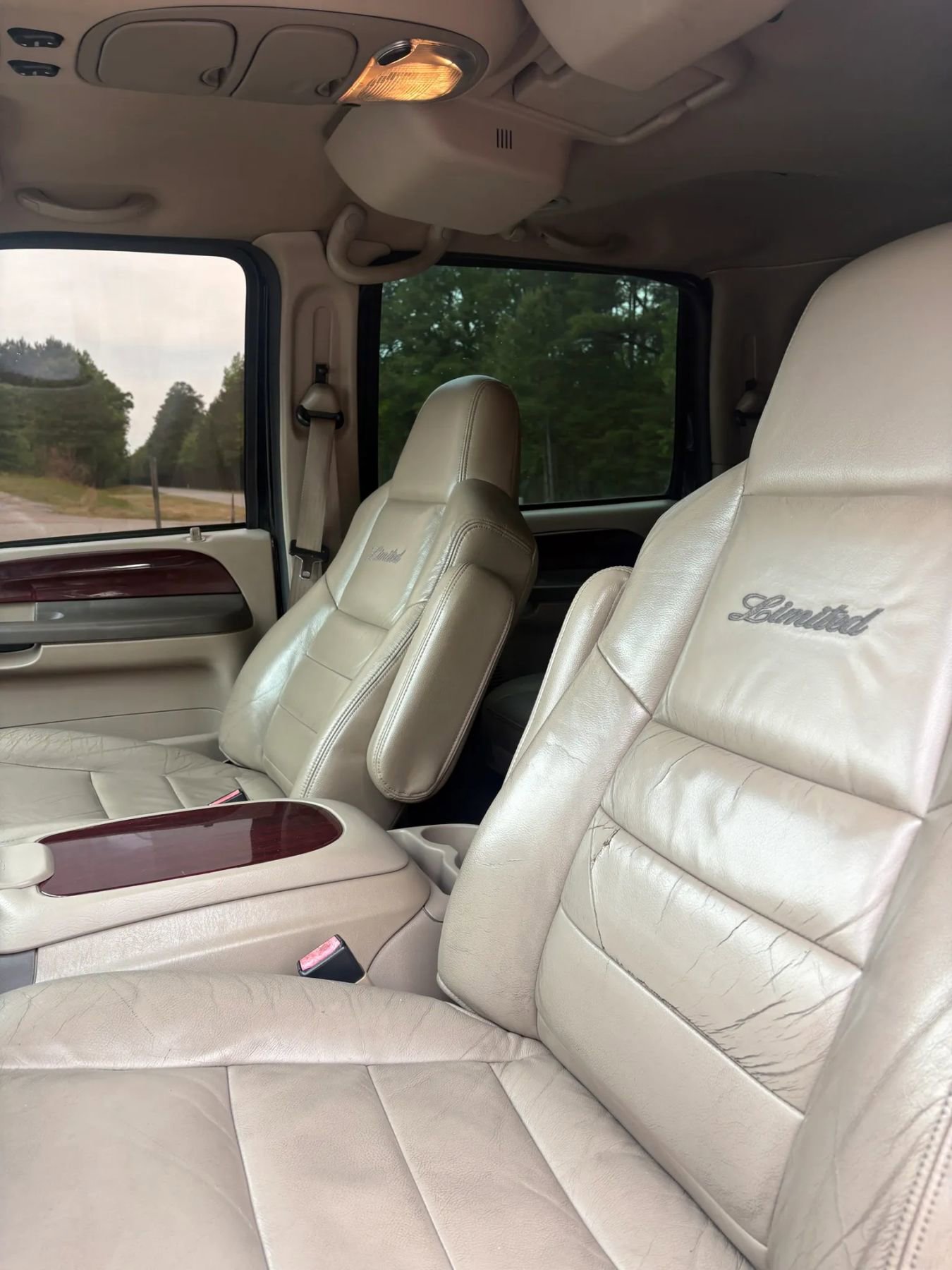 Used 2004 Ford Excursion Limited AWD/4WD image 46