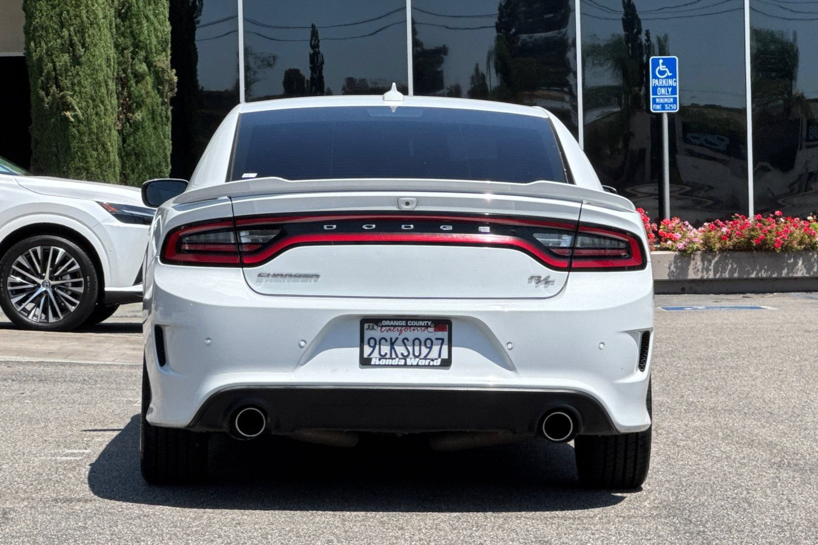Used 2020 Dodge Charger R/T RWD image 5