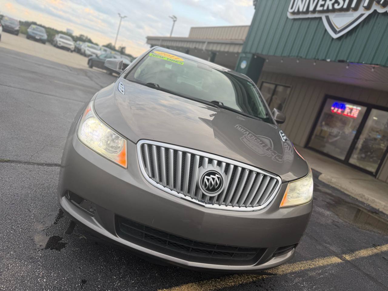 Used 2011 Buick LaCrosse CX FWD image 9