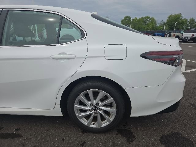 Used 2024 Toyota Camry LE FWD image 12