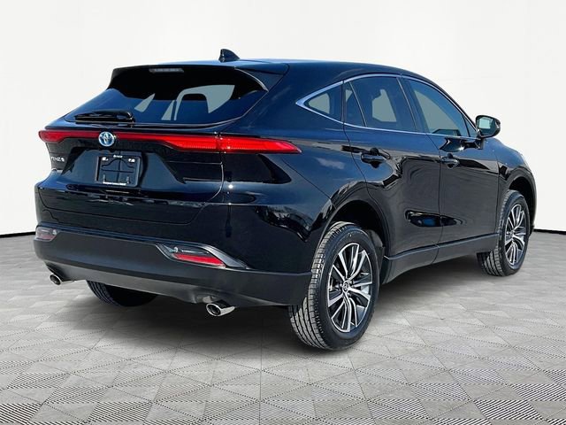 Used 2023 Toyota Venza LE image 6