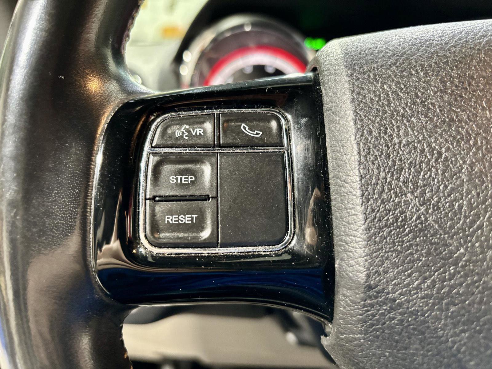 Used 2019 Dodge Grand Caravan SXT image 20