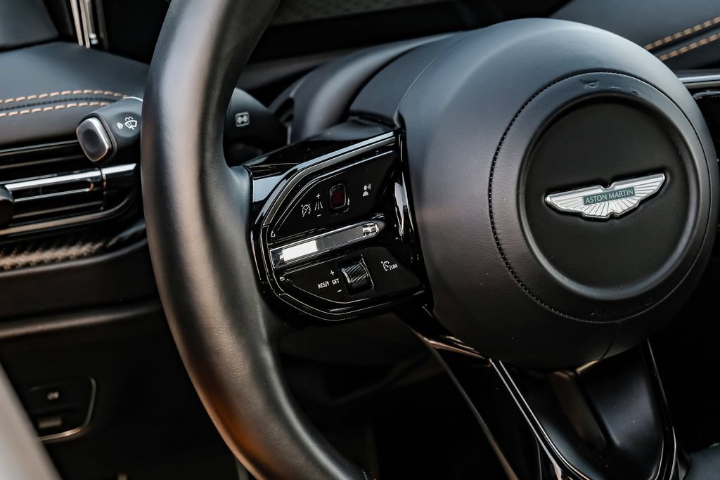 Used 2024 Aston Martin DB12 Coupe RWD image 12