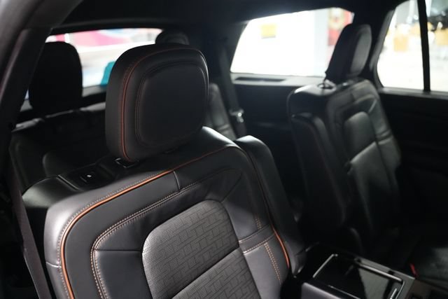 Used 2025 Lincoln Aviator Black Label AWD/4WD image 23