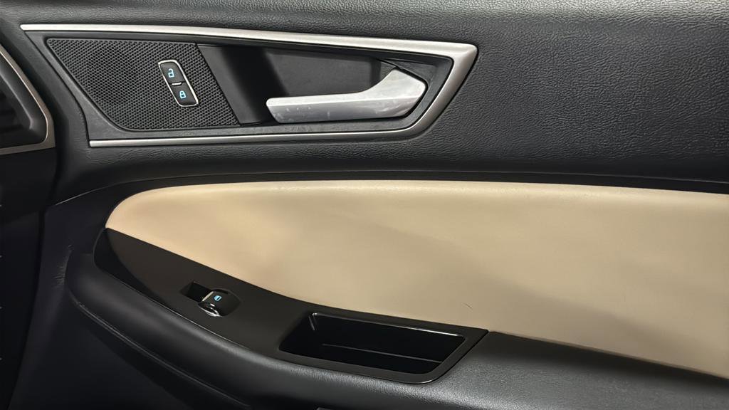 Used 2019 Ford Edge SEL w/ Equipment Group 201A image 20
