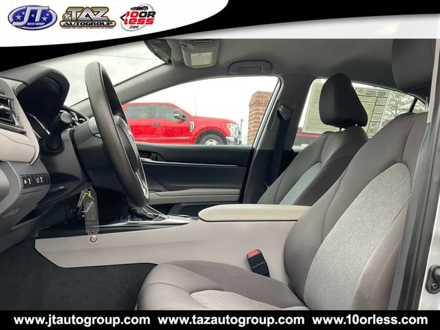 Used 2019 Toyota Camry LE FWD image 10