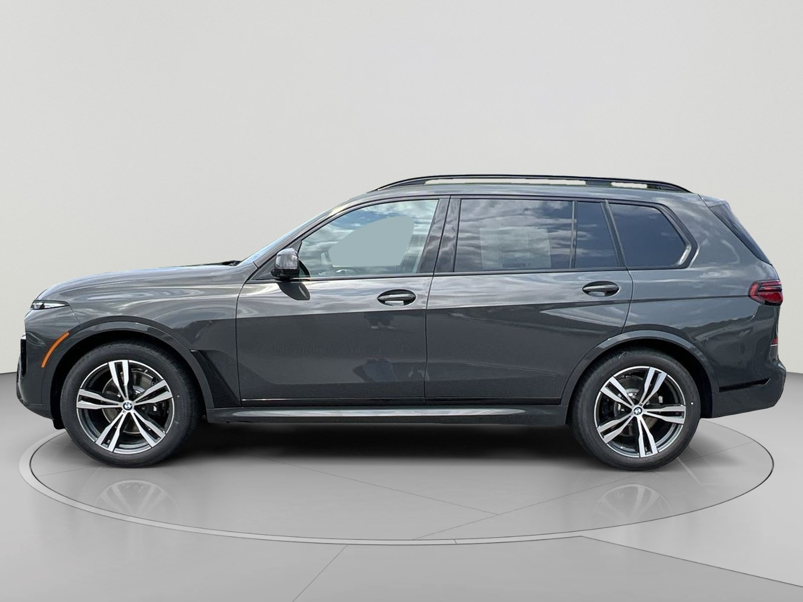 New 2027 BMW X7 xDrive40i w/ M Sport Package AWD/4WD image 2