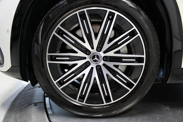 Used 2023 Mercedes-Benz EQS 580 4MATIC SUV image 37