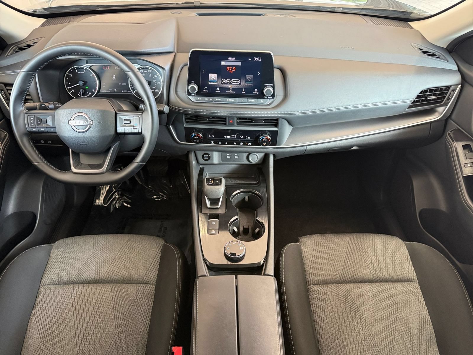 Used 2026 Nissan Rogue SV AWD/4WD image 34