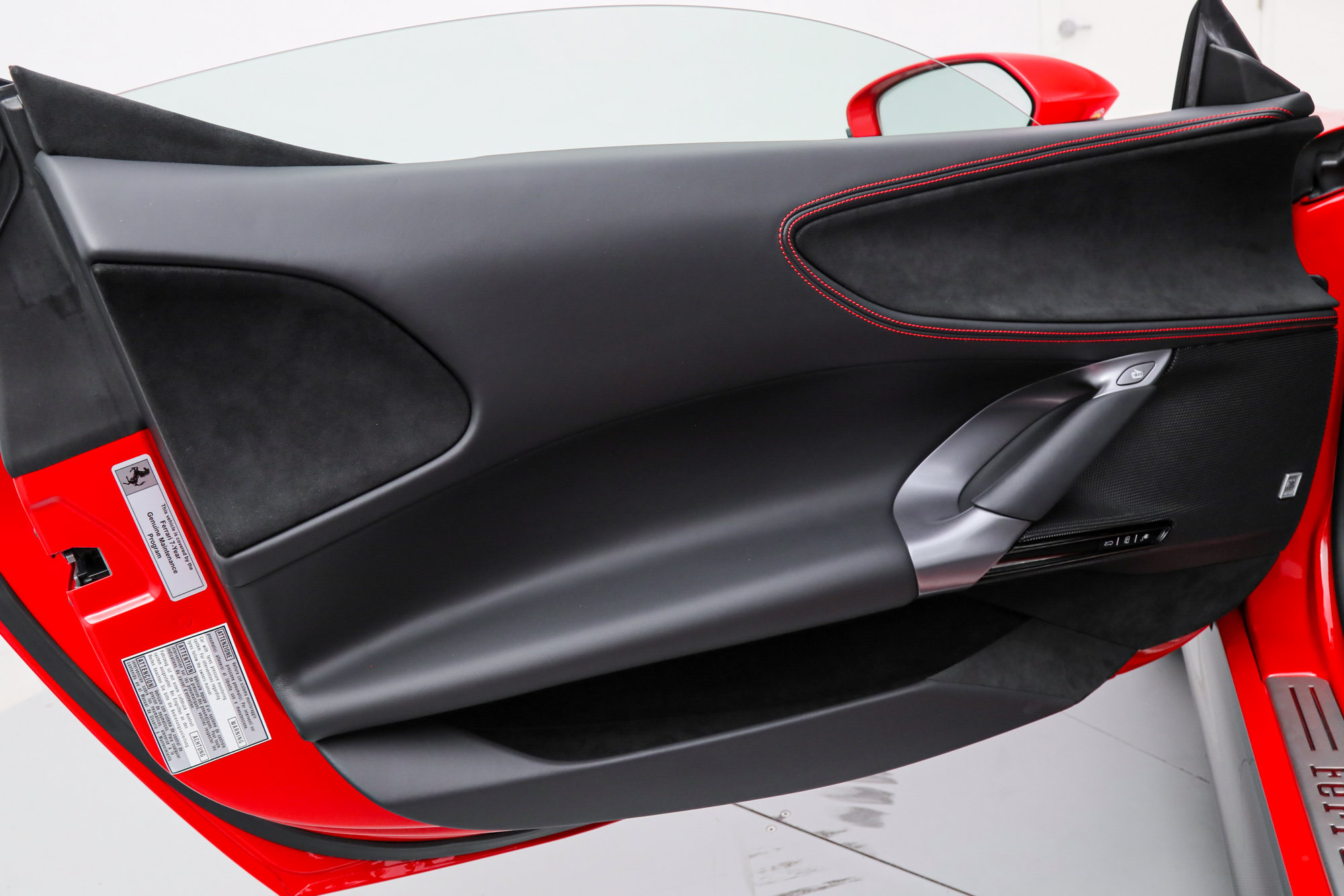 Certified 2025 Ferrari SF90 Spider AWD/4WD image 31
