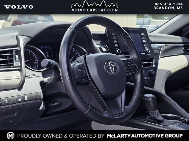 Used 2022 Toyota Camry SE FWD image 21