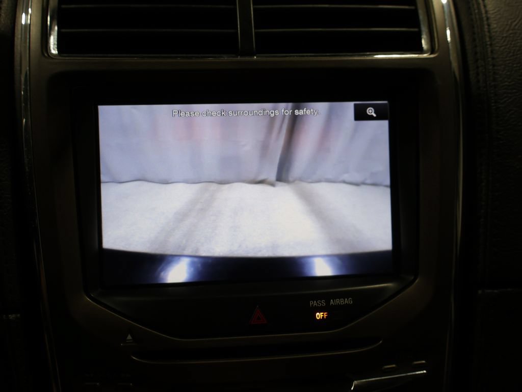 Used 2013 Lincoln MKX AWD image 25
