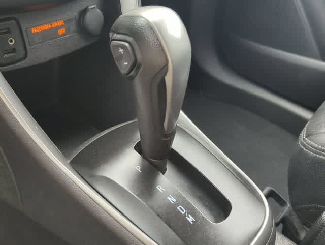 Used 2019 Chevrolet Trax LT w/ LT Convenience Package AWD/4WD image 31