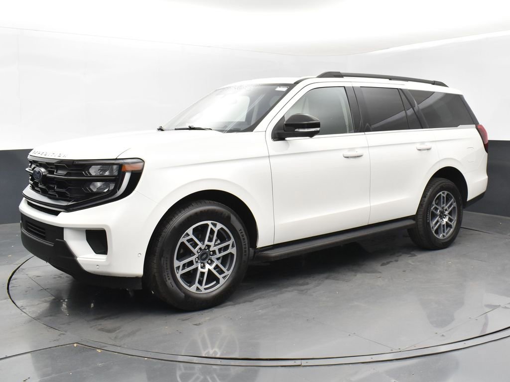 Used 2025 Ford Expedition Active image 1