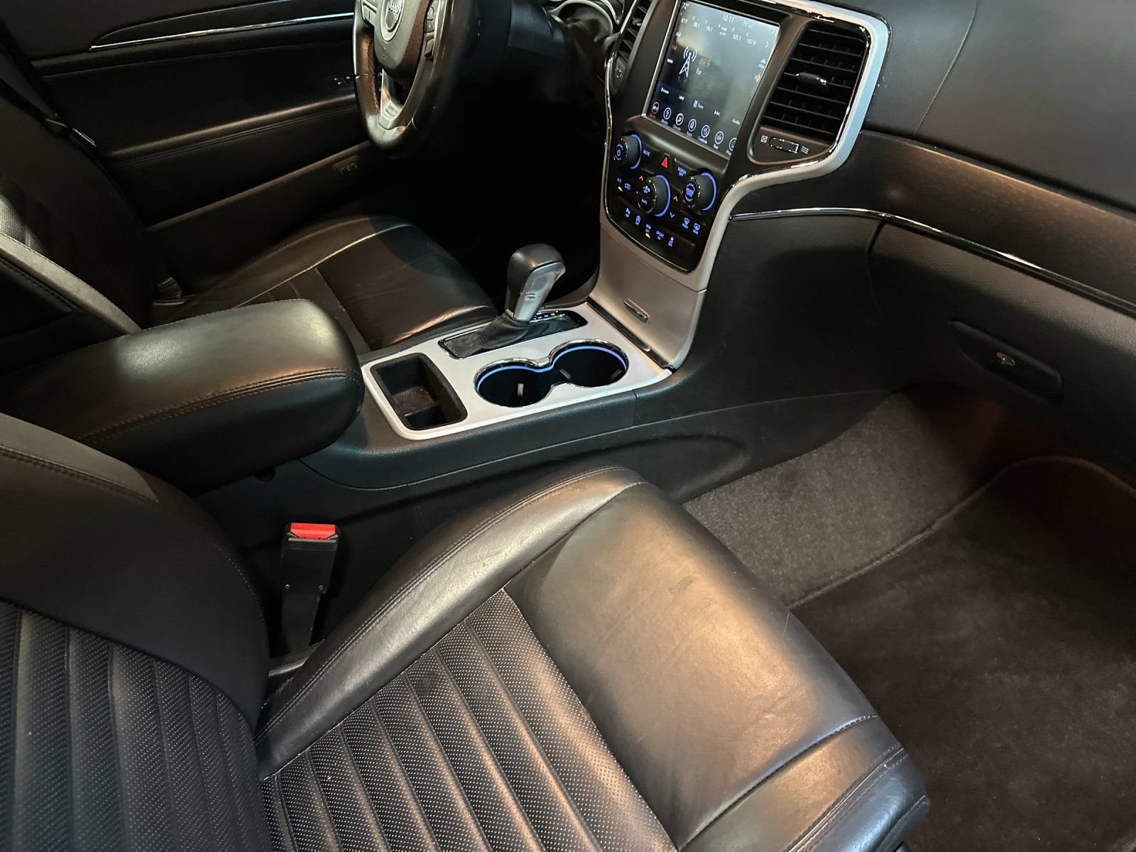 Used 2018 Jeep Grand Cherokee Limited RWD image 15