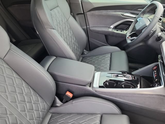 New 2026 Audi SQ5 Premium Plus AWD/4WD image 17