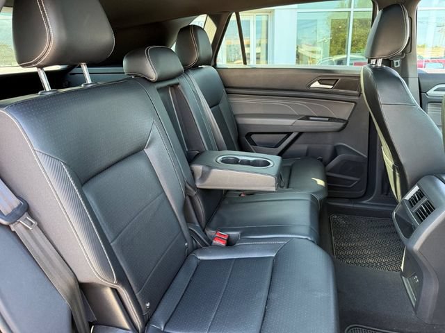Used 2023 Volkswagen Atlas Cross Sport SEL R-Line AWD/4WD image 20