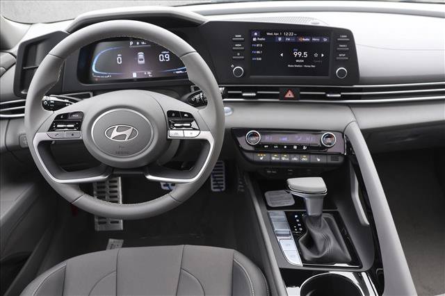 New 2026 Hyundai Elantra SEL Sport Premium FWD image 24