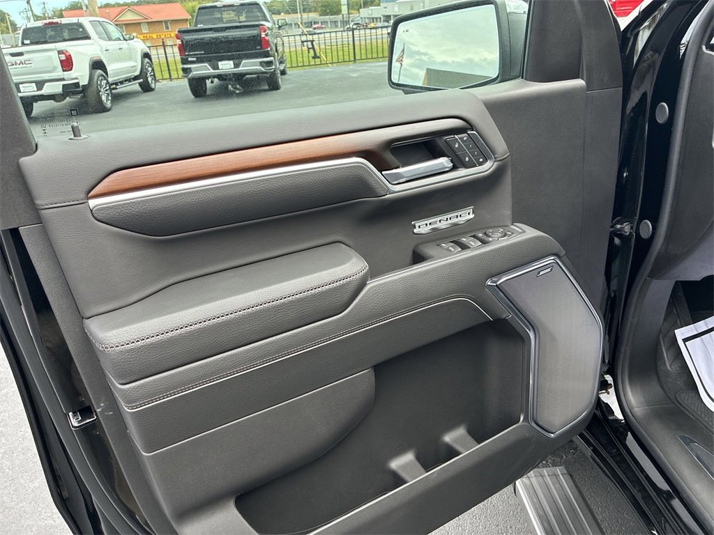New 2026 GMC Sierra 1500 Denali w/ Technology Package image 13