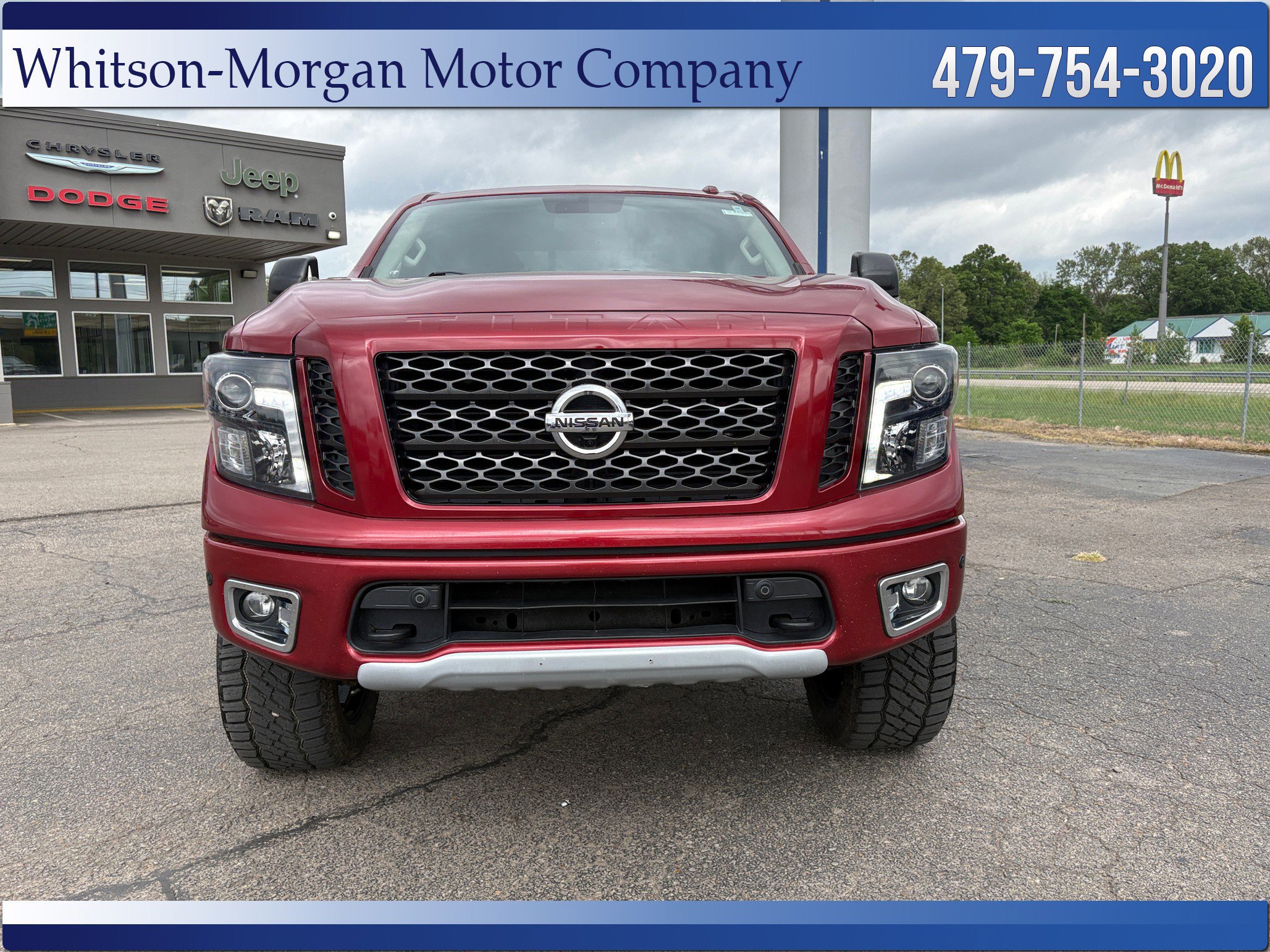 Used 2019 Nissan Titan PRO-4X w/ Pro-4x Convenience Package AWD/4WD image 2