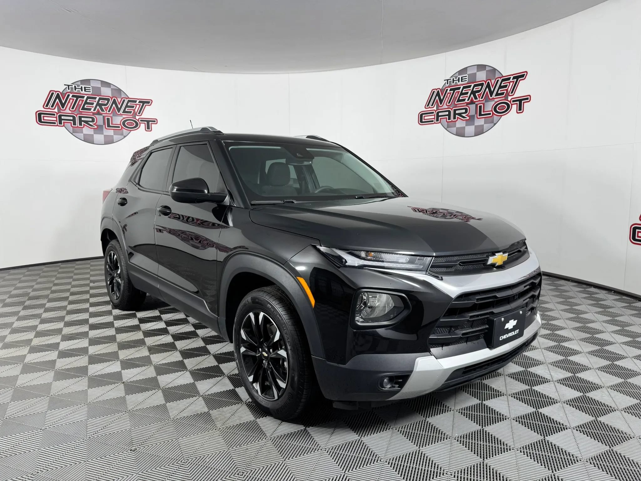 Used 2022 Chevrolet TrailBlazer LT w/ Convenience Package AWD/4WD image 9