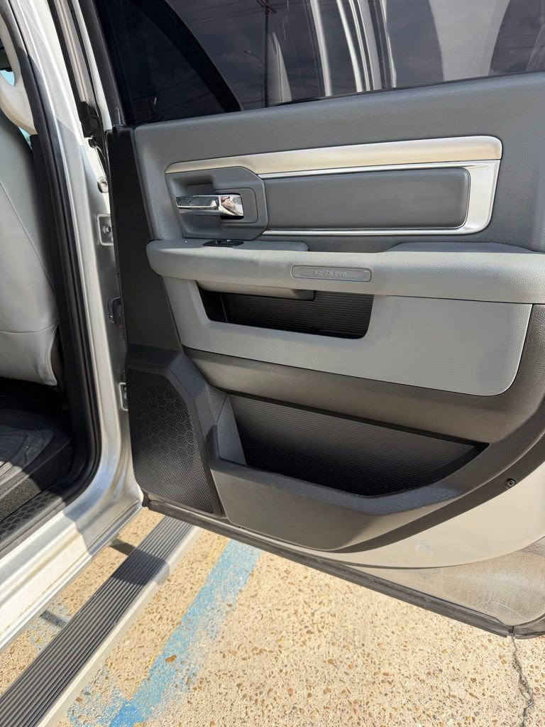 Used 2016 RAM 1500 Big Horn image 26