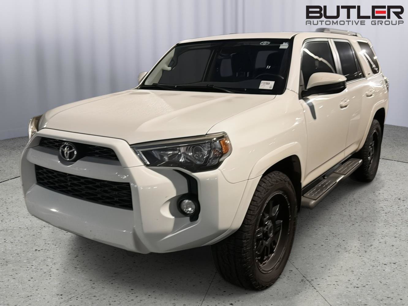 Used 2019 Toyota 4Runner SR5 AWD/4WD video 1
