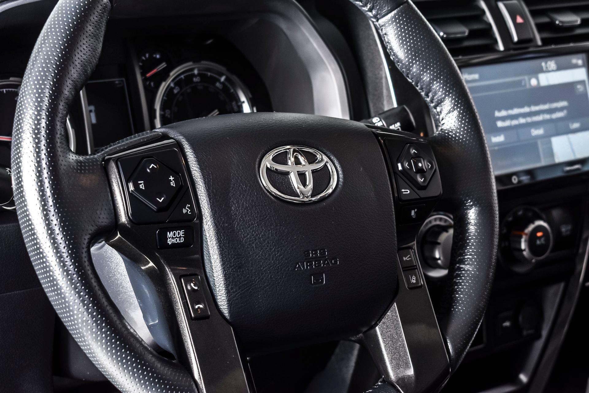 Used 2024 Toyota 4Runner TRD Off-Road Premium w/ Off Road Premium Plus Package AWD/4WD image 18