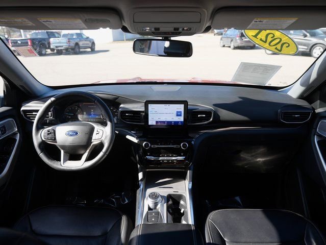 Used 2021 Ford Explorer Limited w/ Equipment Group 301A image 16