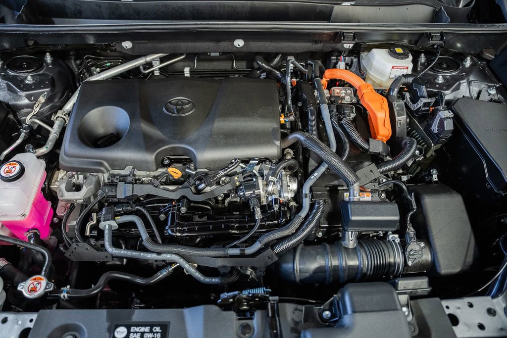 Used 2025 Toyota RAV4 XLE image 15