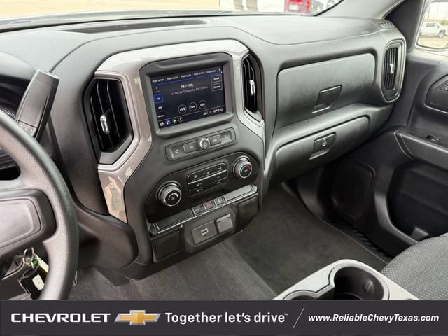 Used 2020 Chevrolet Silverado 1500 Custom w/ Custom Value Package AWD/4WD image 18