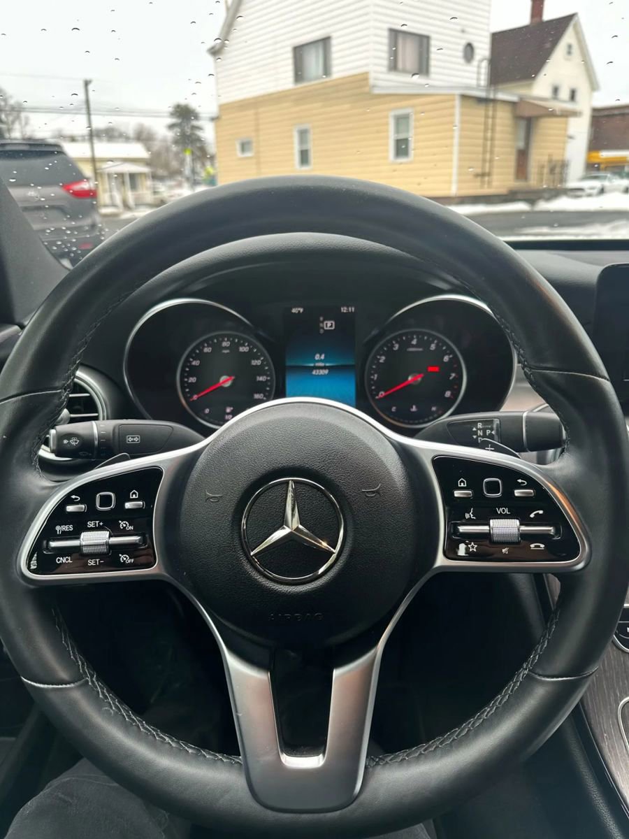 Used 2019 Mercedes-Benz C 300 4MATIC Sedan image 9