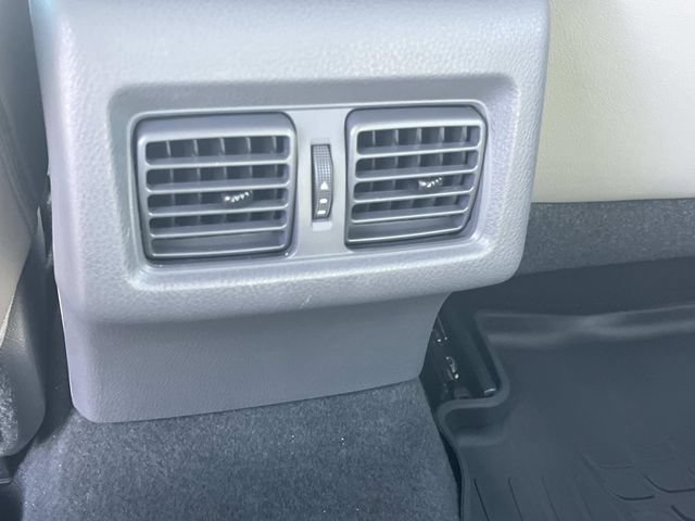 Used 2018 Toyota Camry XSE FWD image 17