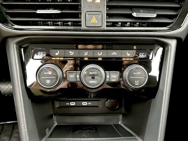 Certified 2024 Volkswagen Taos SE image 19