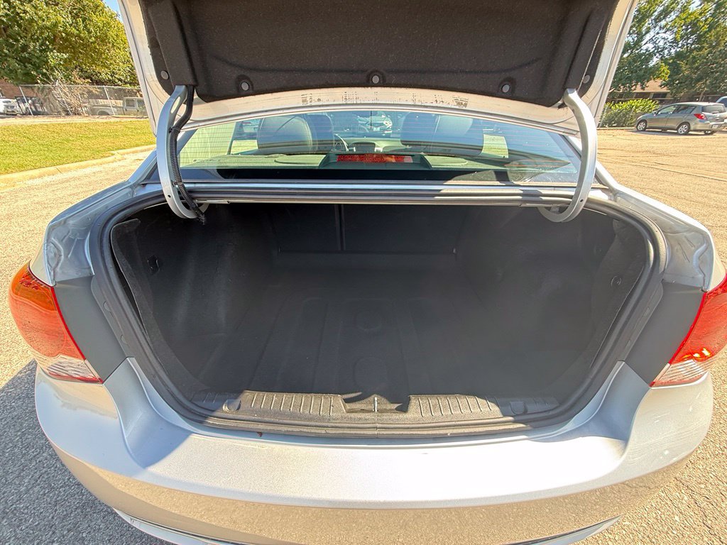 Used 2015 Chevrolet Cruze LTZ w/ Sun, Sound and Sport Package FWD image 33