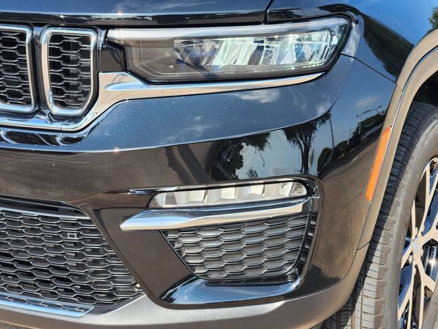 Certified 2024 Jeep Grand Cherokee Limited AWD/4WD image 8