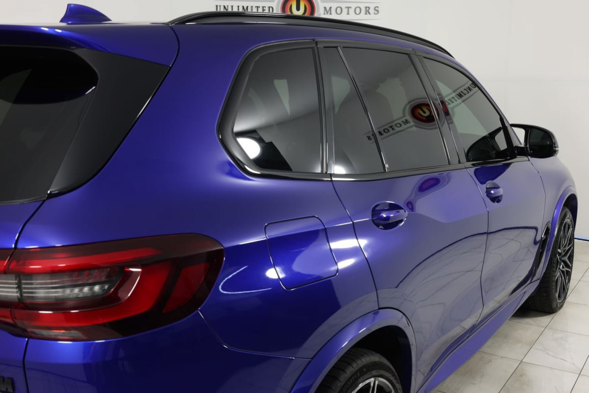 Used 2021 BMW X5 M w/ Competition Package AWD/4WD image 45