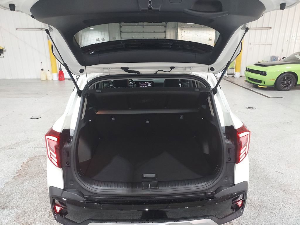 Used 2024 Kia Seltos SX image 29