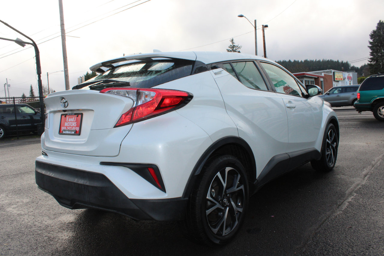 Used 2018 Toyota C-HR image 6