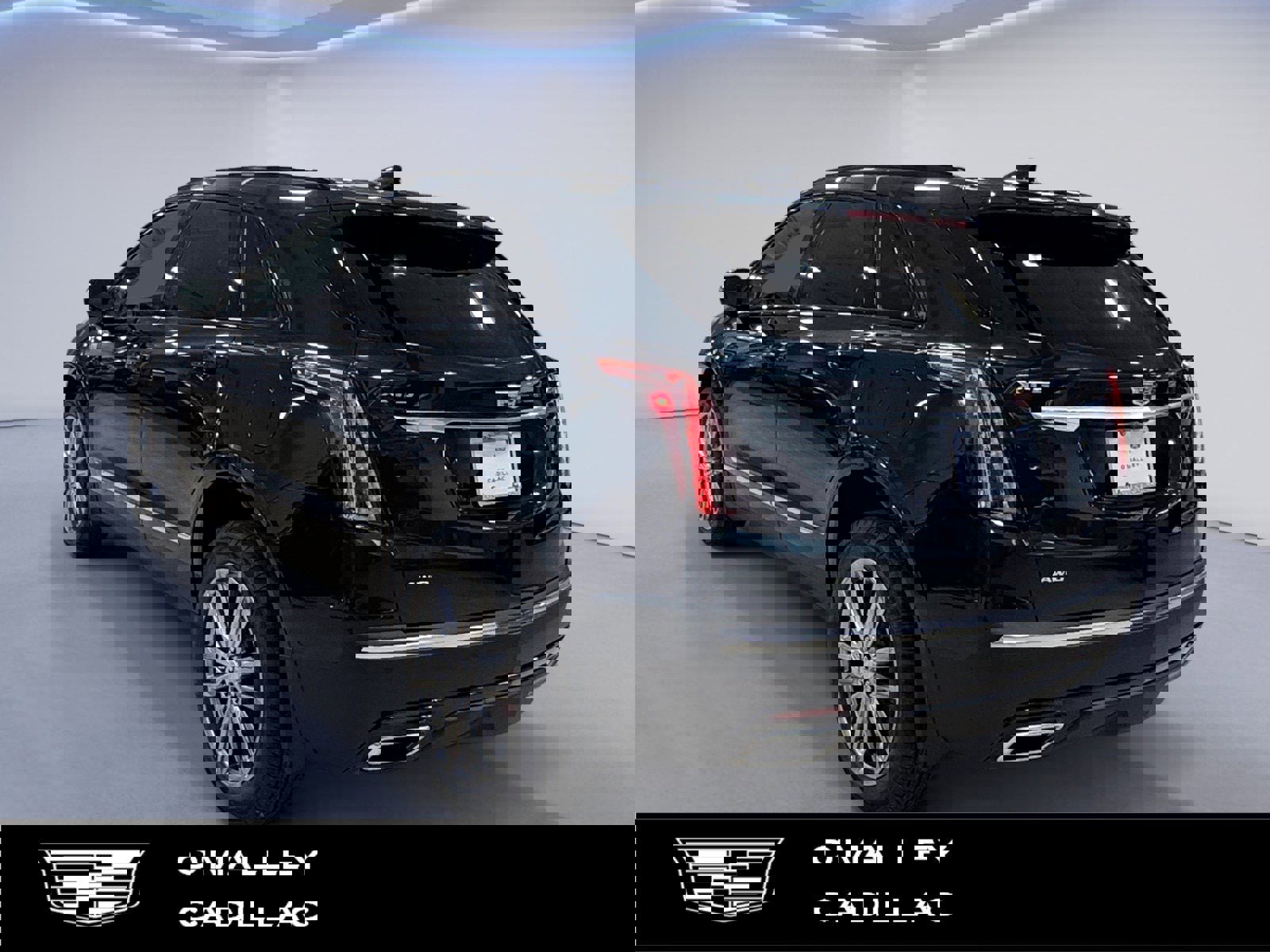 New 2026 Cadillac XT5 Sportv w/ LPO, Floor Liner Package image 3