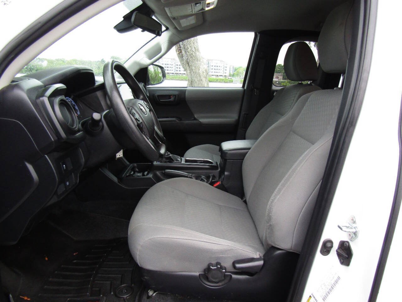 Used 2021 Toyota Tacoma SR RWD image 11