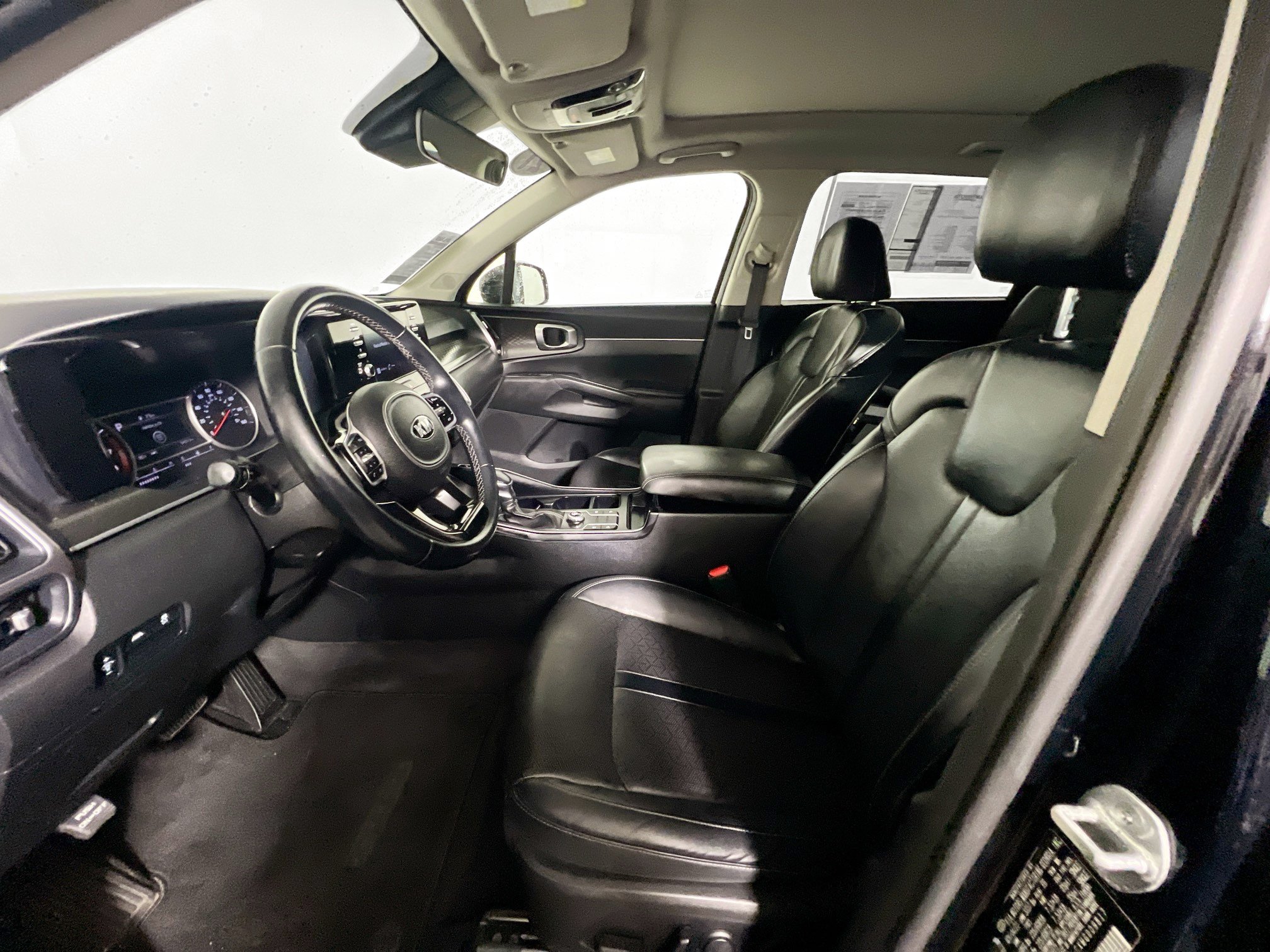 Used 2021 Kia Sorento S w/ Panoramic Sunroof Package FWD image 14