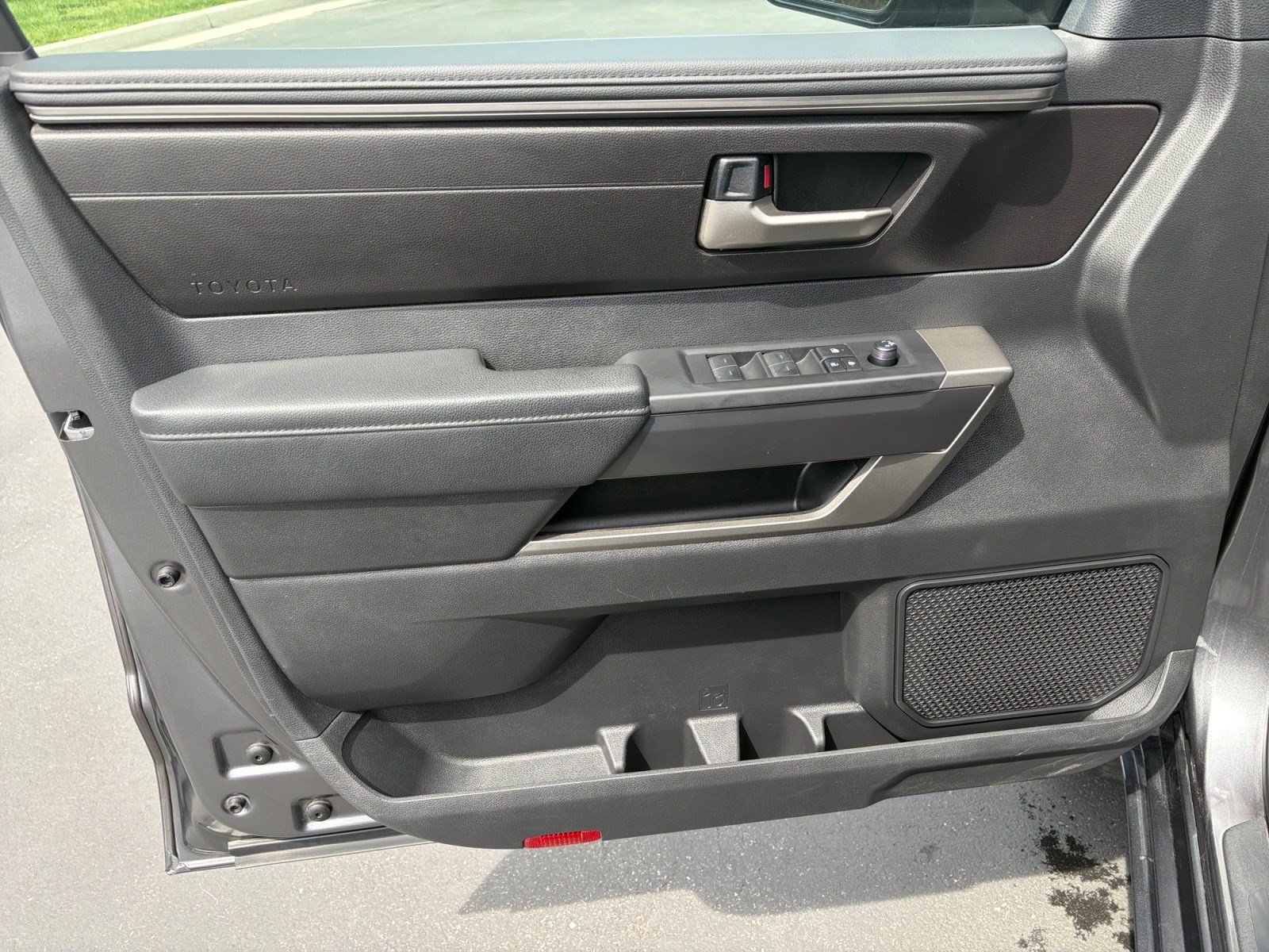 Used 2025 Toyota Tundra SR5 w/ TRD Off-Road Package AWD/4WD image 9