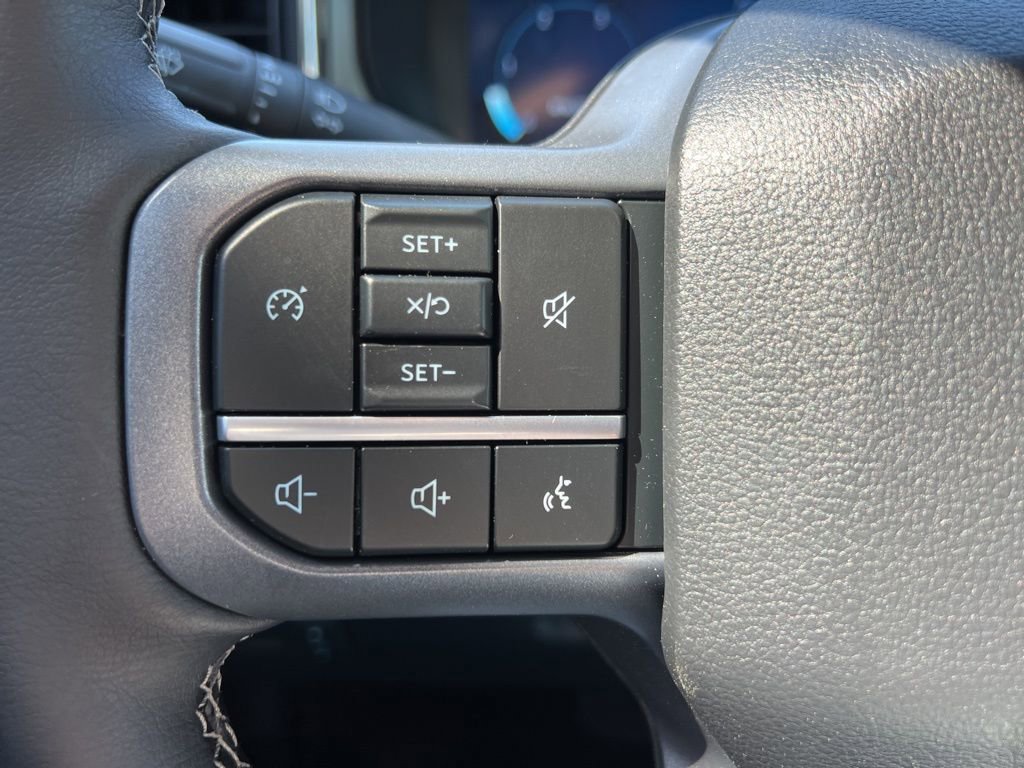 New 2026 Ford F250 Lariat w/ Black Appearance Package image 16