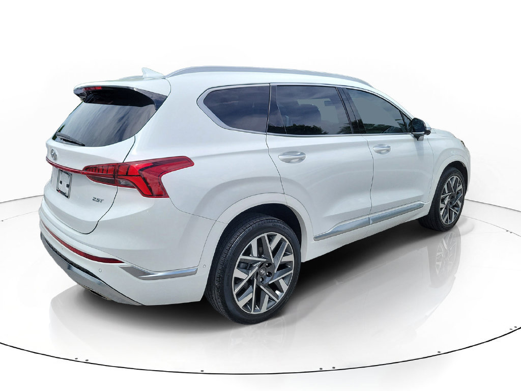 Used 2023 Hyundai Santa Fe Calligraphy FWD image 4