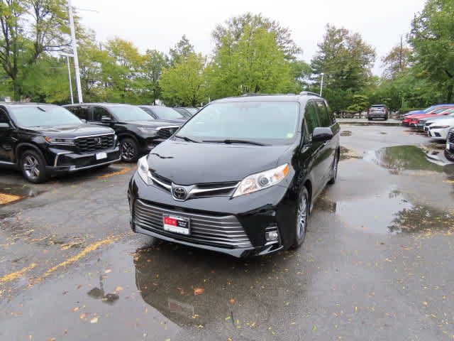 Used 2019 Toyota Sienna XLE Premium