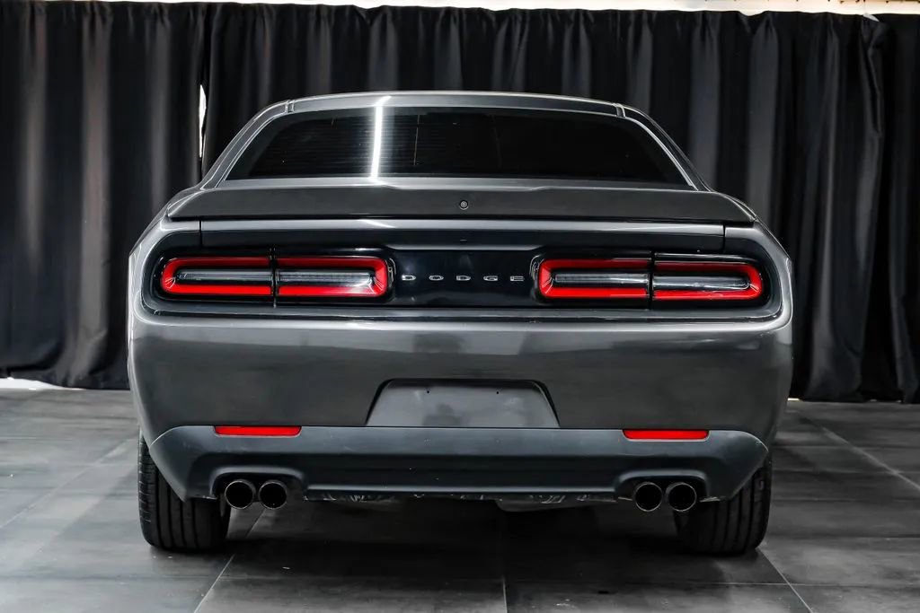 Used 2017 Dodge Challenger R/T RWD image 13