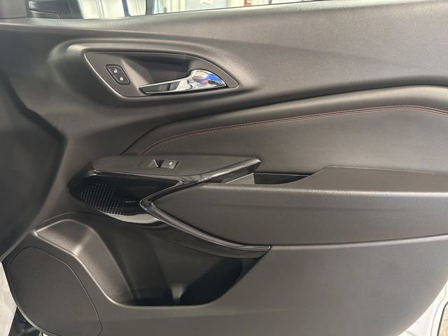 New 2026 Chevrolet Trax RS w/ Sunroof Package image 31