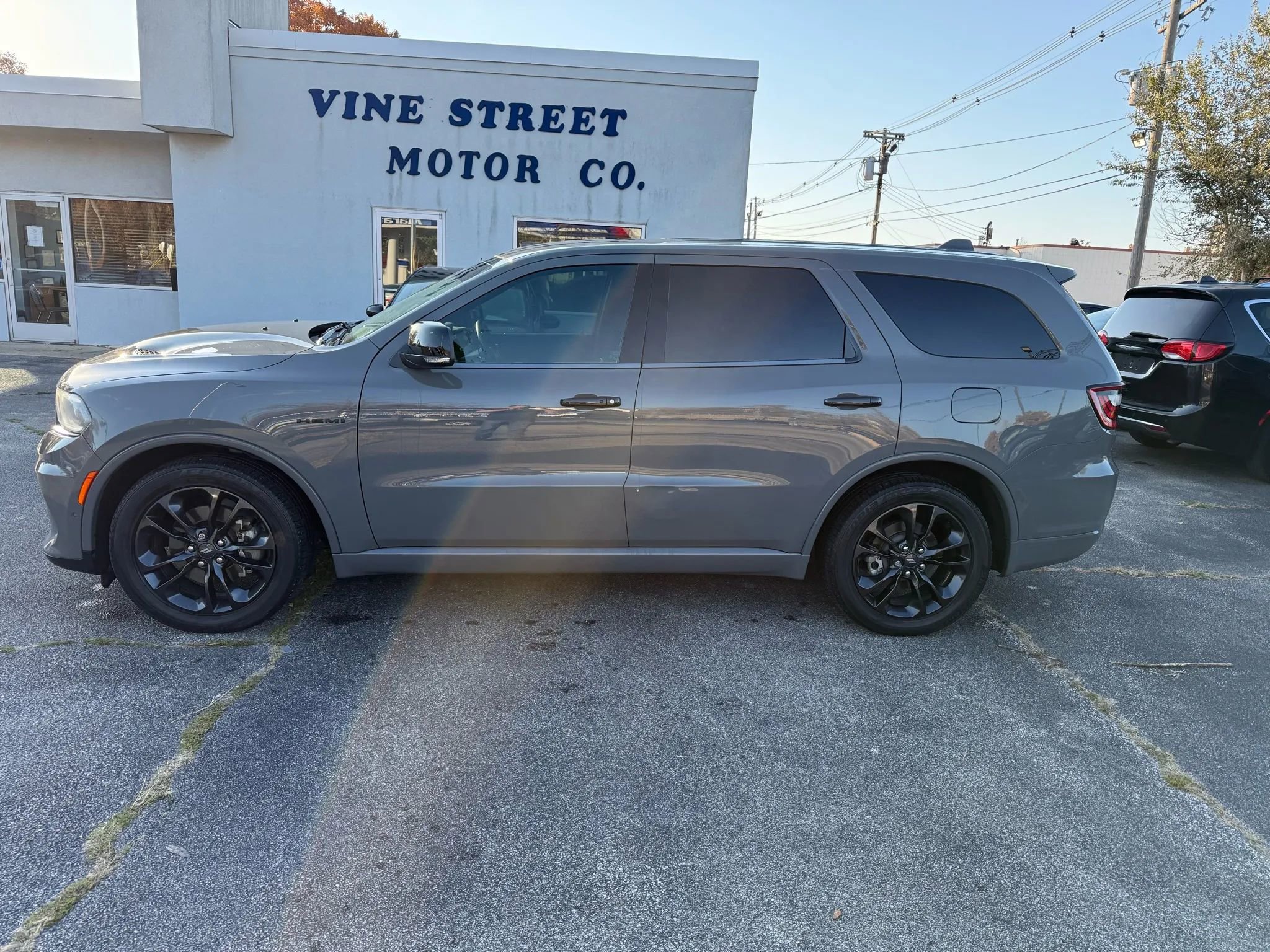 Used 2021 Dodge Durango R/T w/ Blacktop Package image 2